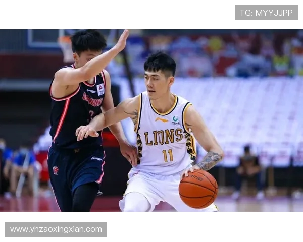 刘铮的奋斗人生与篮球梦想如何在赛场与生活中交织成辉